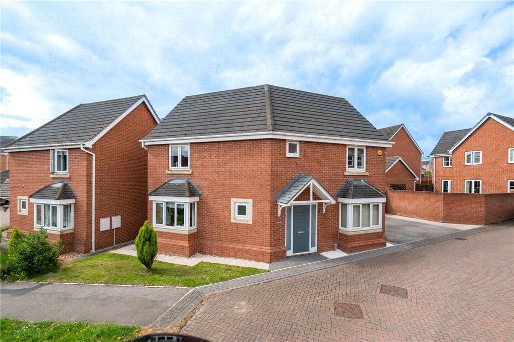 3 bed detached house for sale in Willowdale, Leeds, West Yorkshire LS10