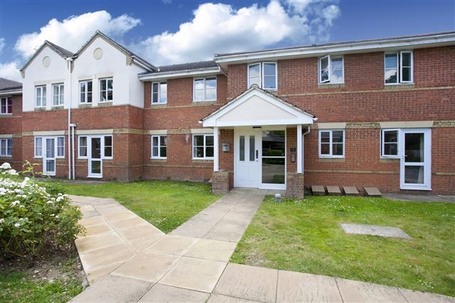 Copthorne Court, Three Bridges, Crawley RH10  