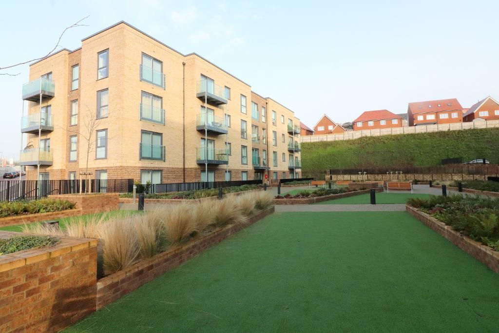 Sterling Drive, Luton, Bedfordshire LU2  