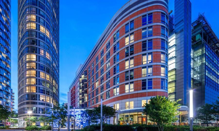 1 Fairmont Avenue London E14