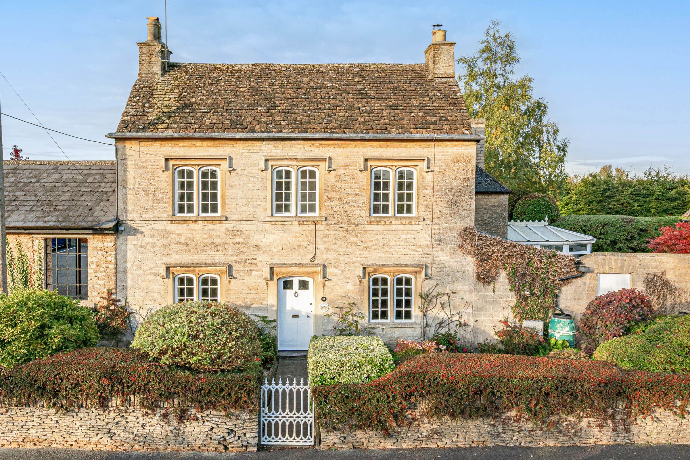 3 bed linkdetached house for sale in Hampton Street, Tetbury GL8 Zoopla