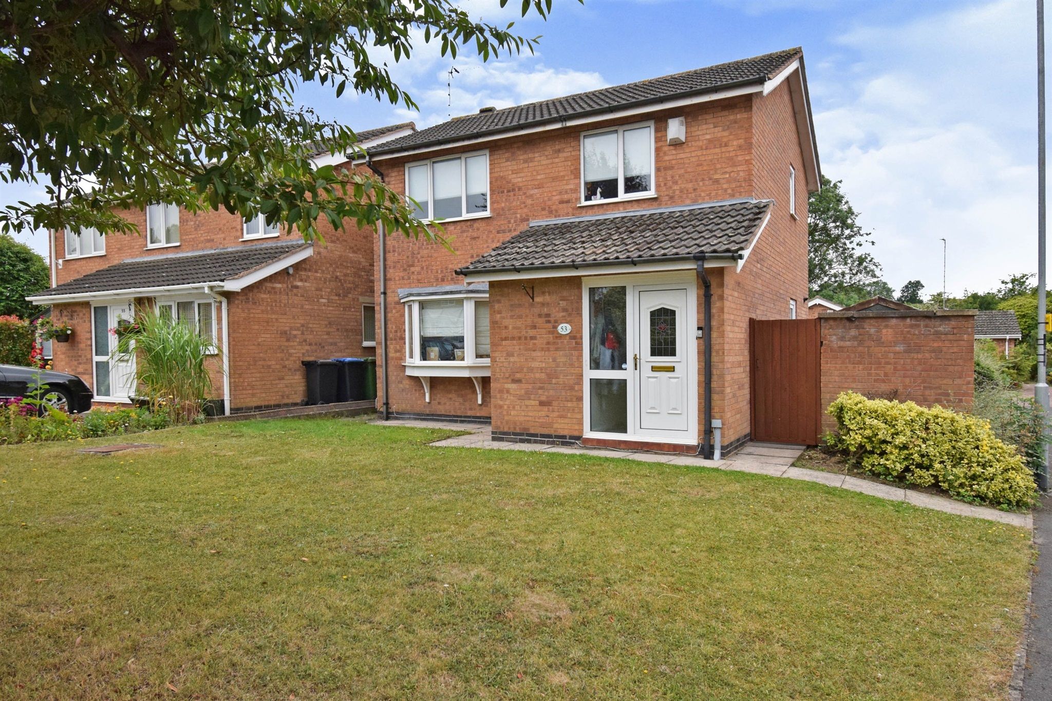 3 bed detached house for sale in Pulford Drive, Scraptoft, Leicester