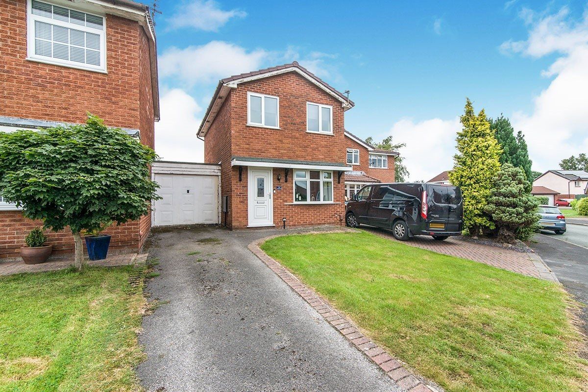 2 bed detached house for sale in Cherington Drive, Tyldesley