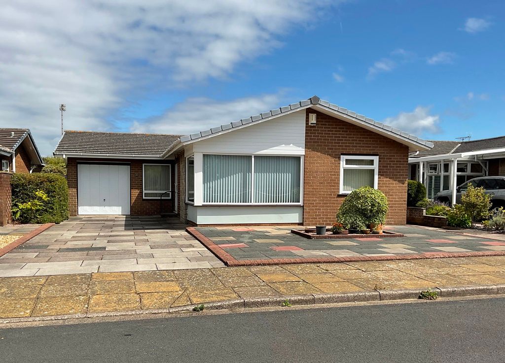 3 bed detached bungalow for sale in Northleach Drive, Ainsdale