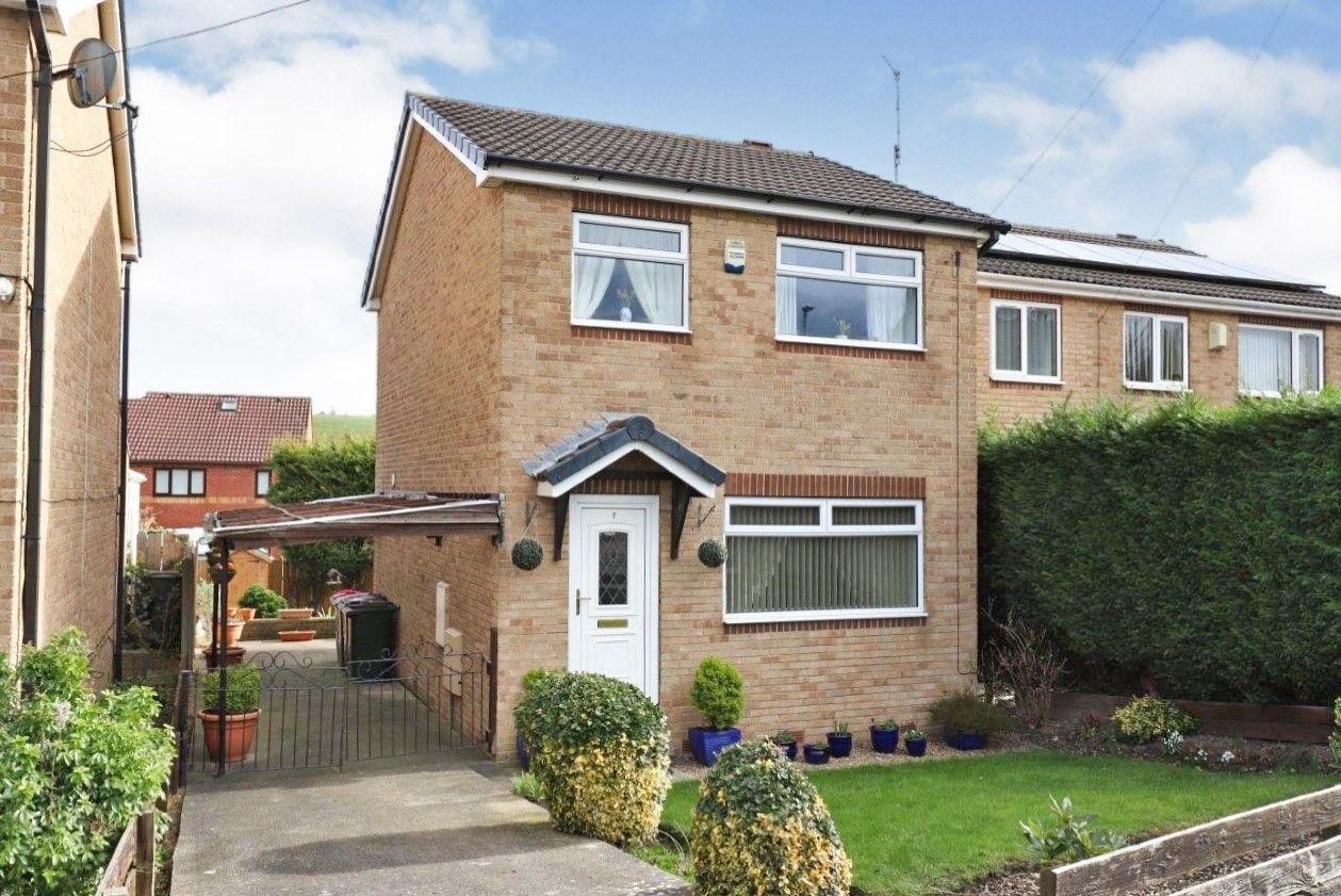 3 bed detached house for sale in Helmsley Close, Swallownest, Sheffield