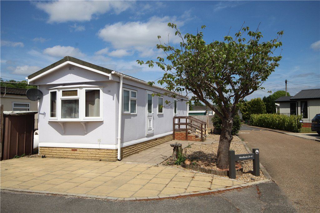 1 bed bungalow for sale in Main Street, Meadowlands, Addlestone KT15