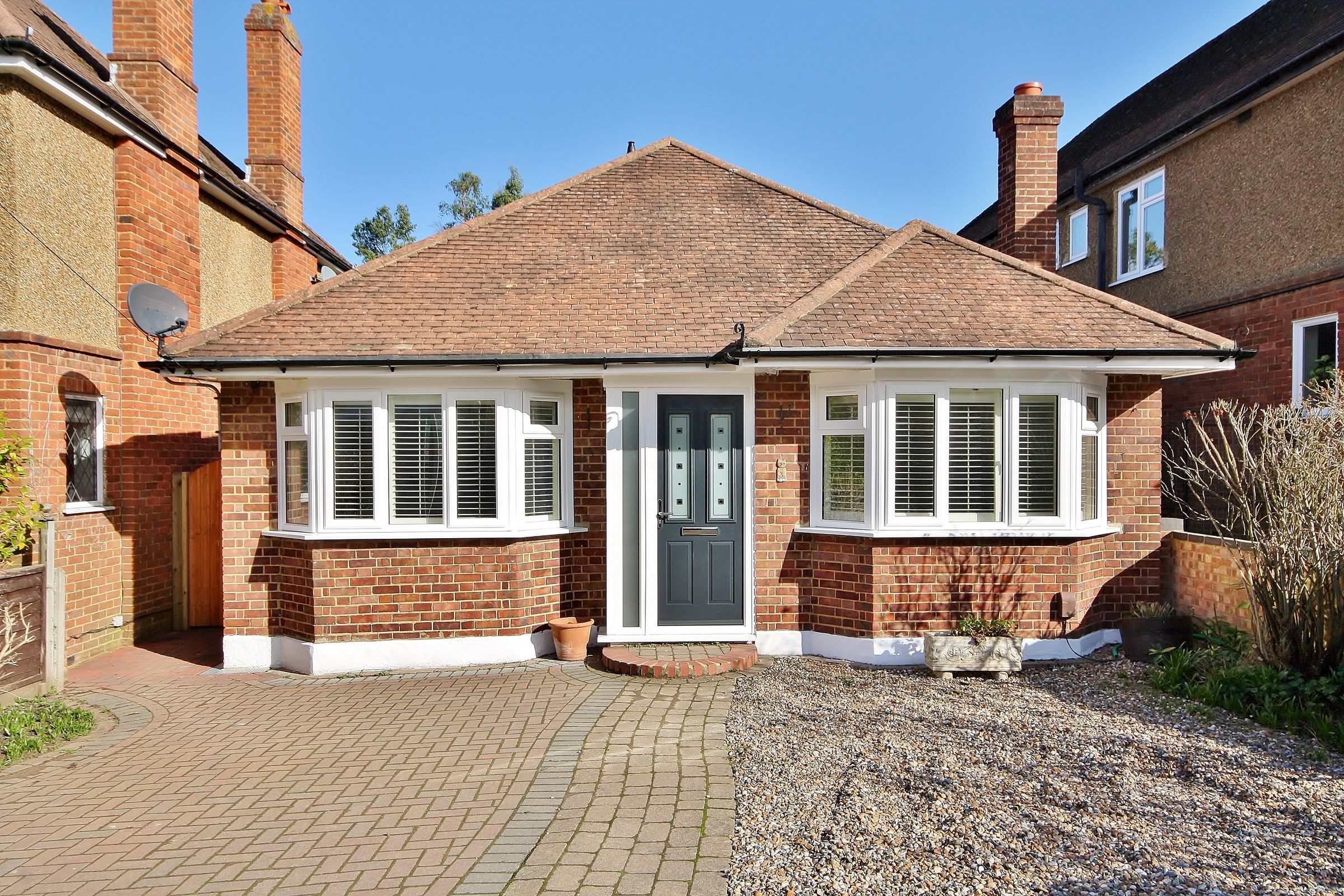 3 bed detached bungalow for sale in Hill Close, Horsell, Woking GU21