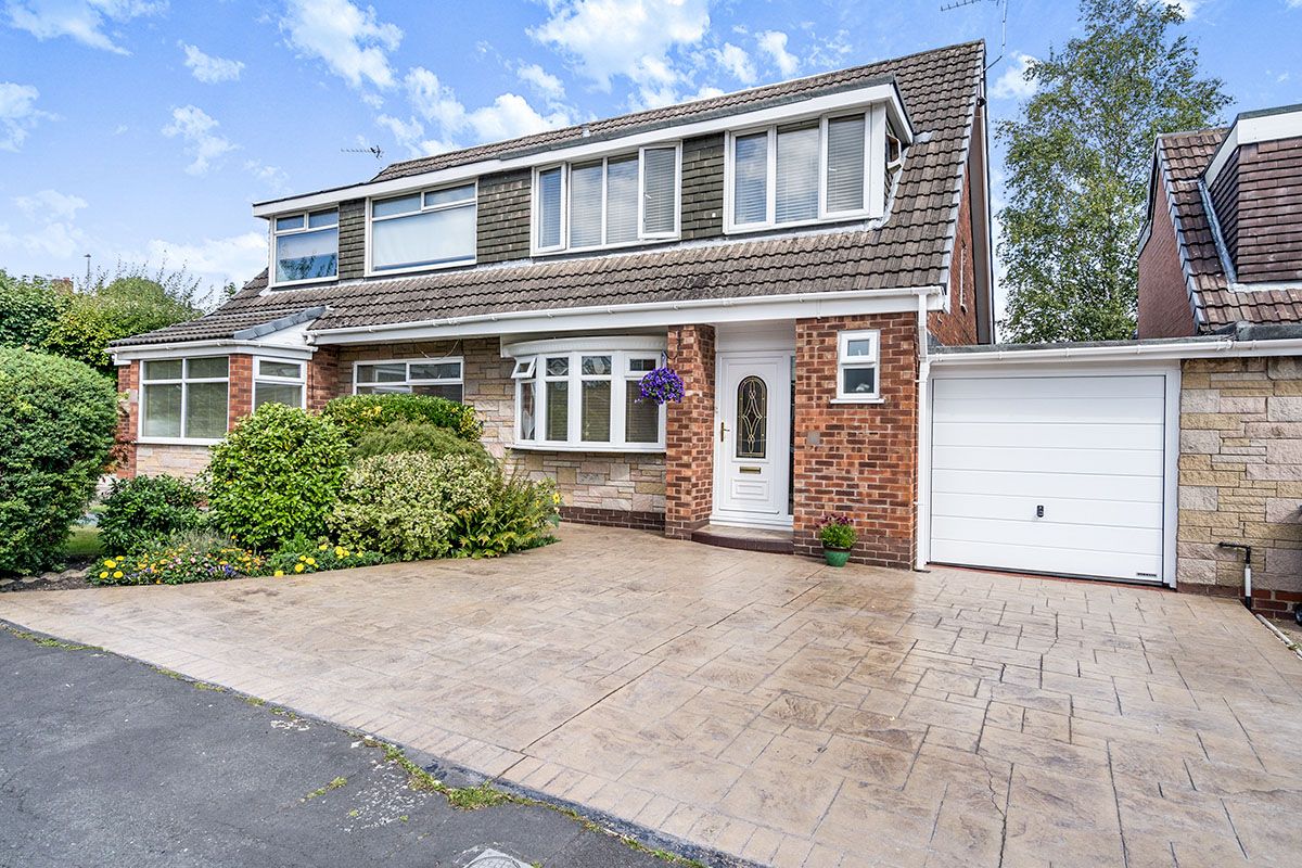 3 bed semidetached house for sale in Wyre Drive, Worsley, Manchester