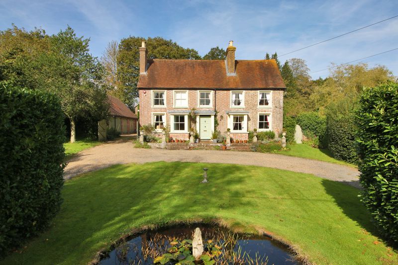 5 bed detached house for sale in Station Road, Buxted, East Sussex TN22