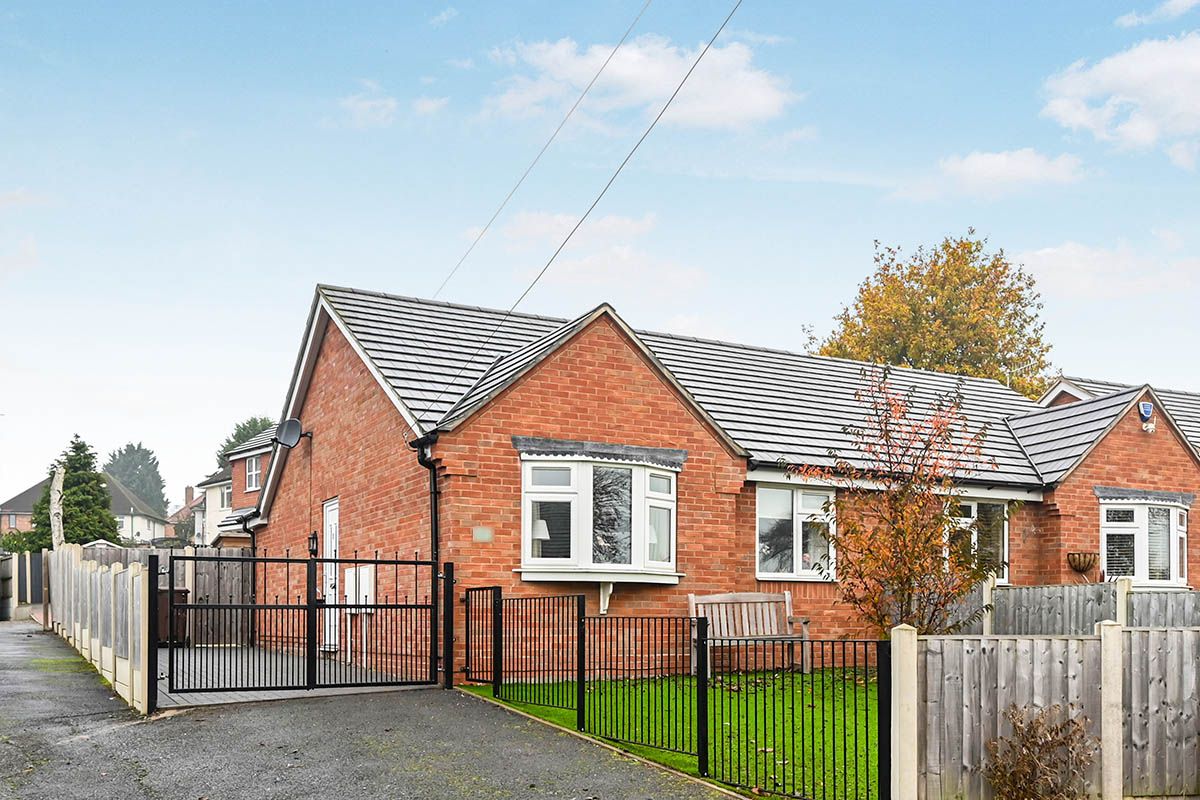 2 bed bungalow for sale in Skeavingtons Lane, Ilkeston, Derbyshire DE7 Zoopla