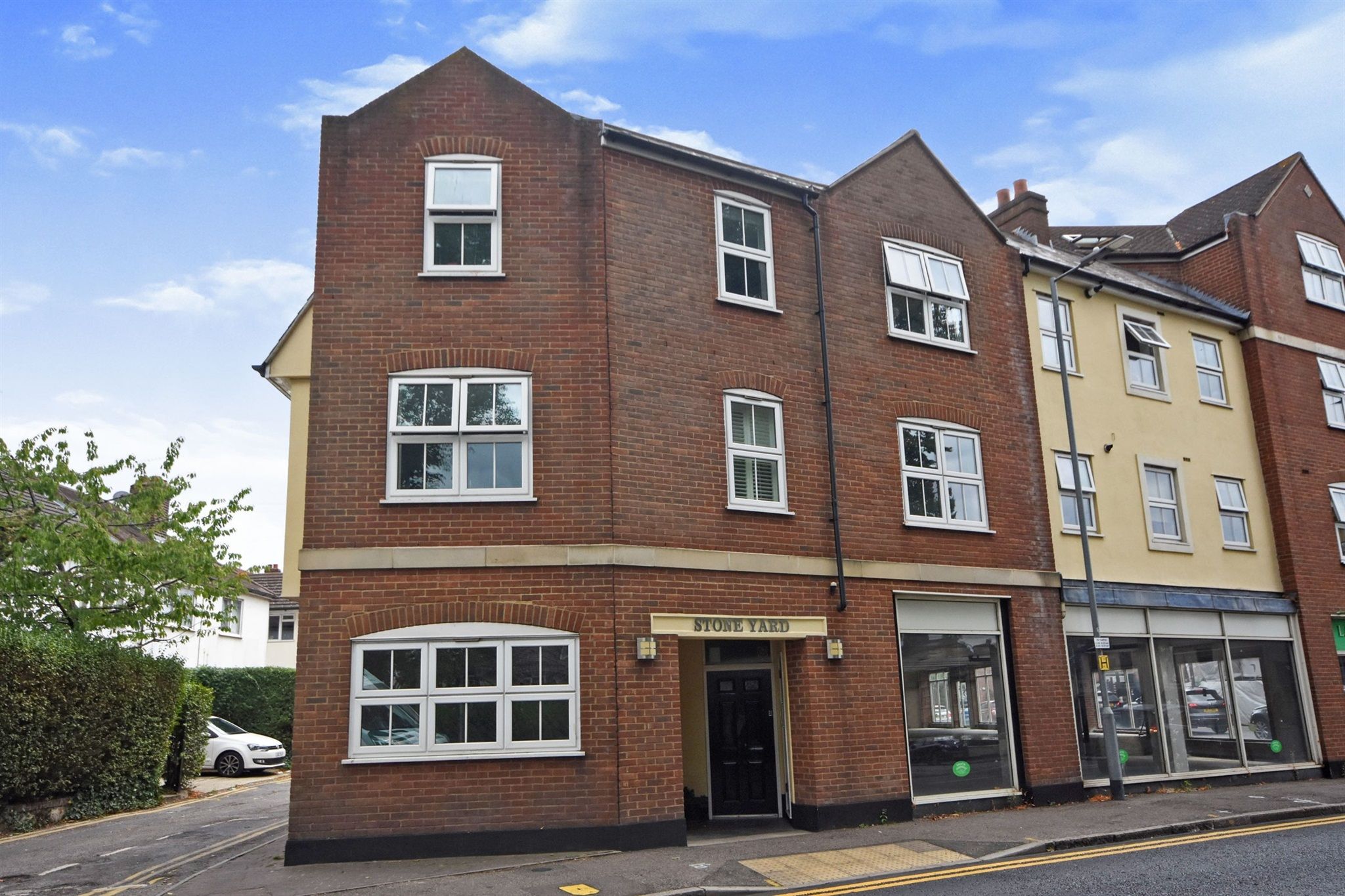 1 bed flat for sale in Western Road, Brentwood CM14 Zoopla