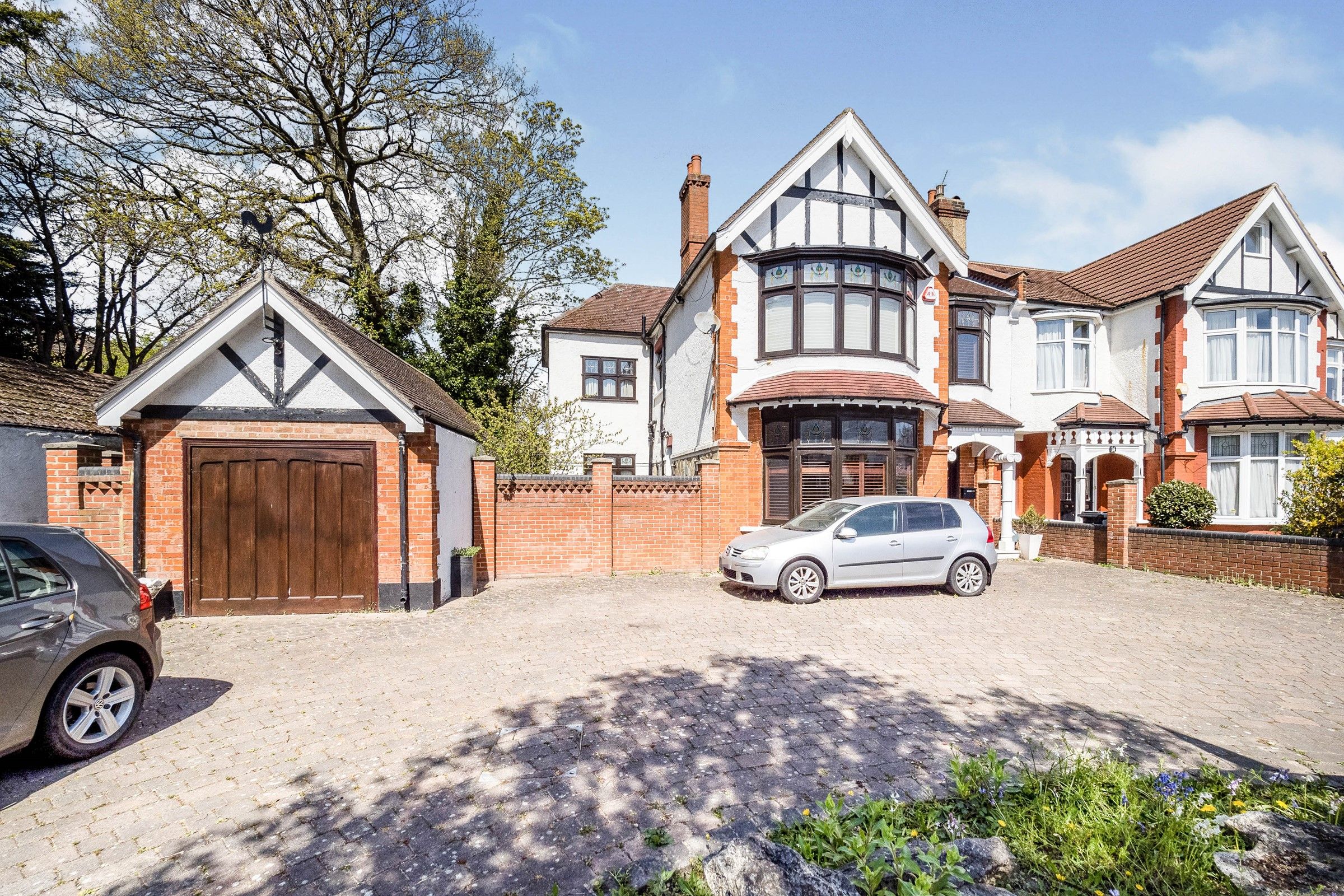 5 bed semidetached house for sale in Felstead Road, London E11 Zoopla