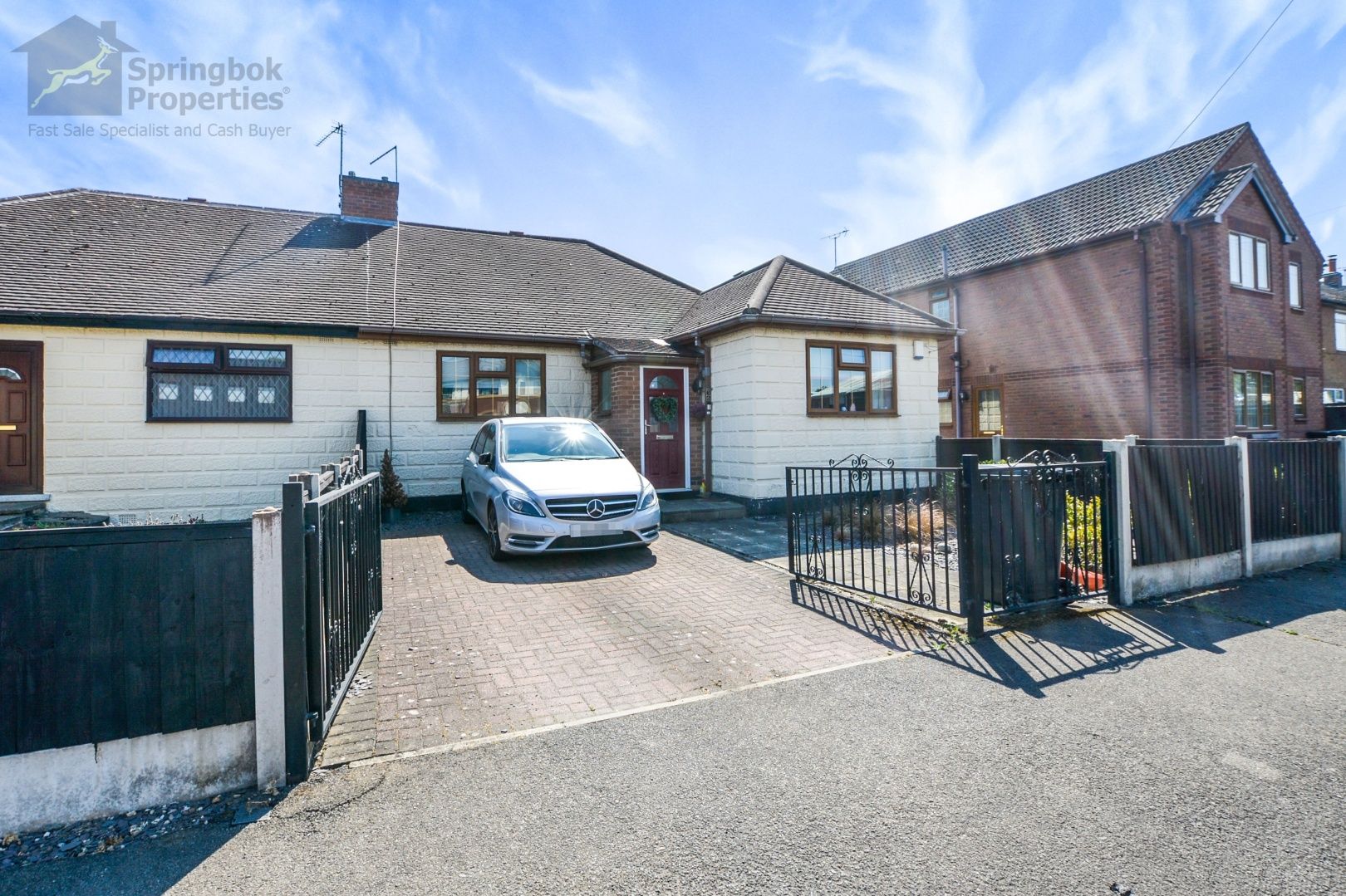 3 bed bungalow for sale in Barton Road, Nottingham, Northamptonshire