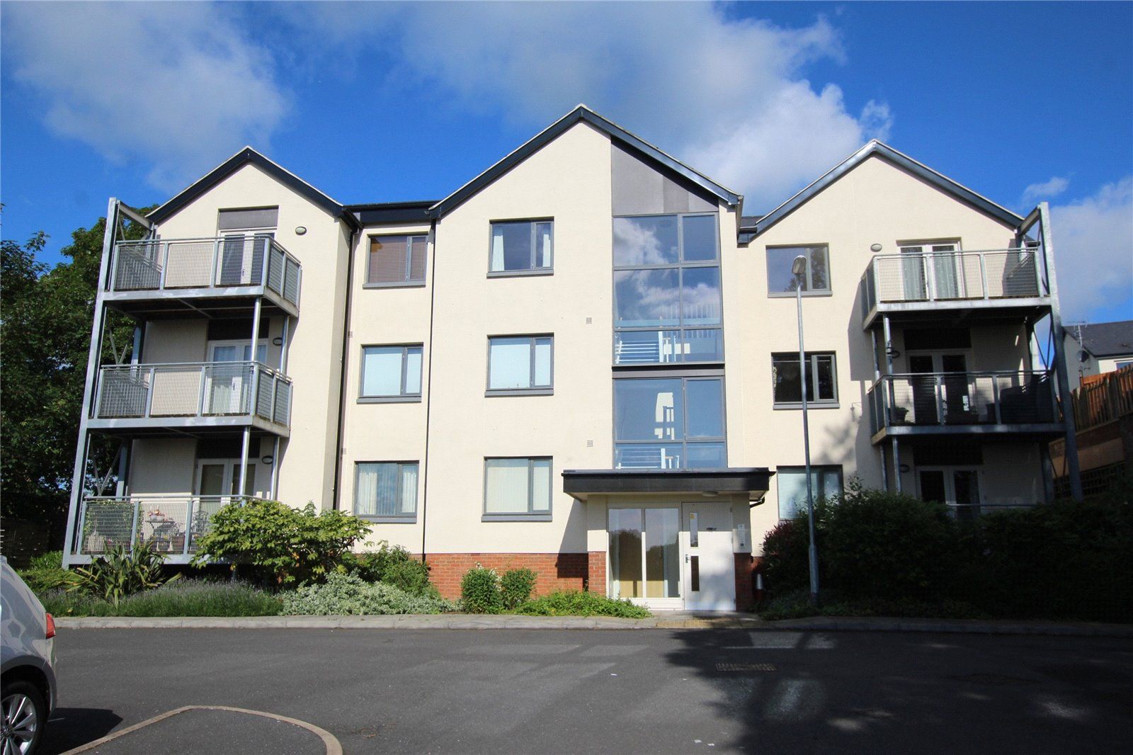 2 bed flat to rent in Old Brewery Walk, Brackley NN13 Zoopla