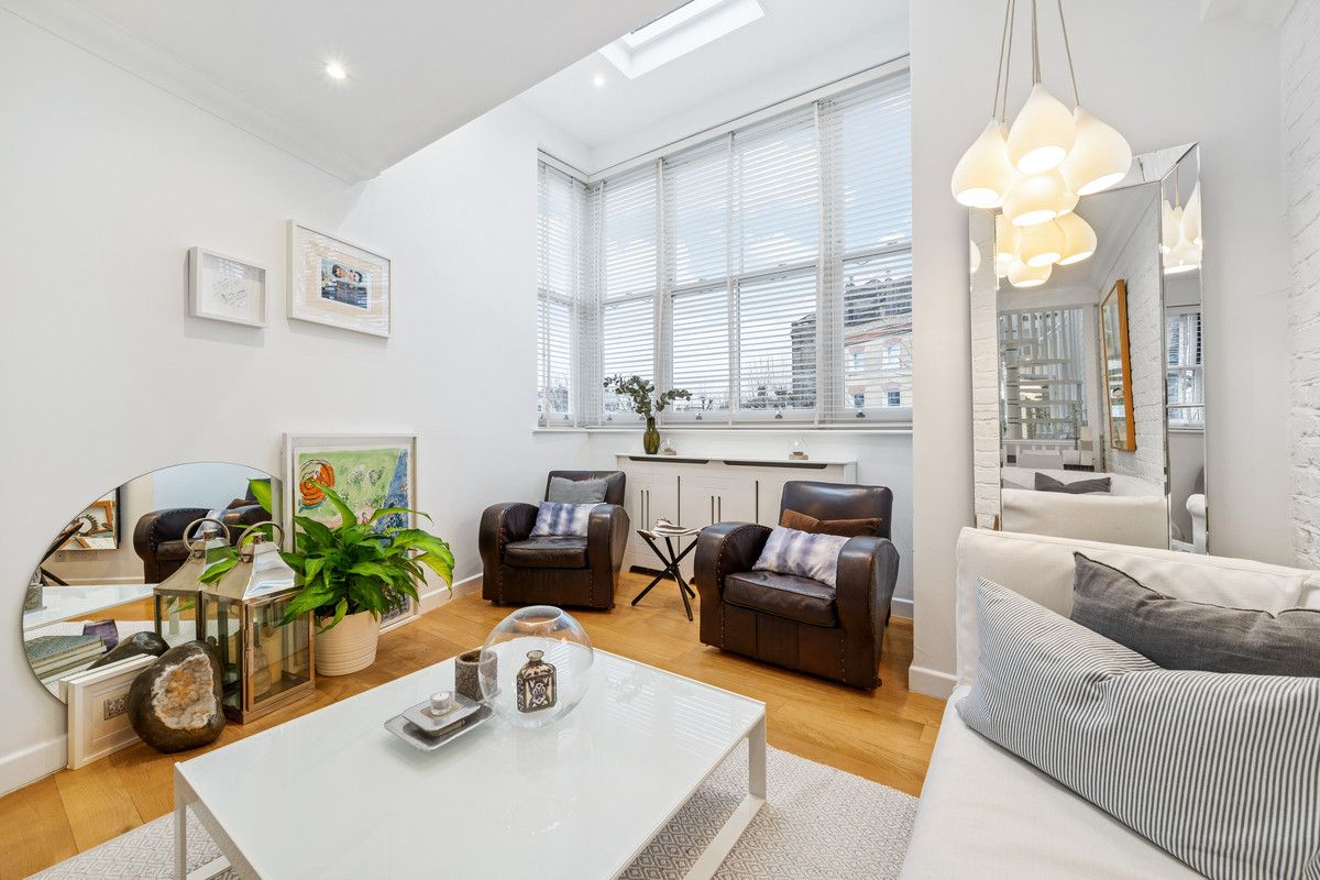 Berkley Grove, Primrose Hill NW1