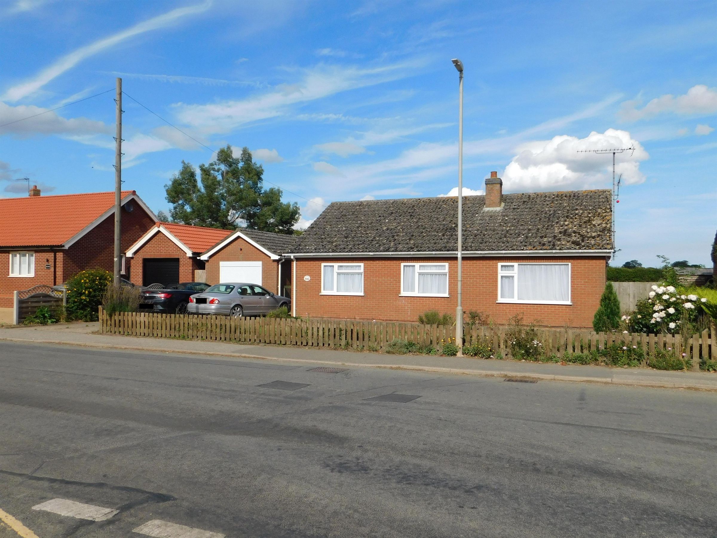 3 bed detached bungalow for sale in Church Road, Friskney, Boston PE22 Zoopla