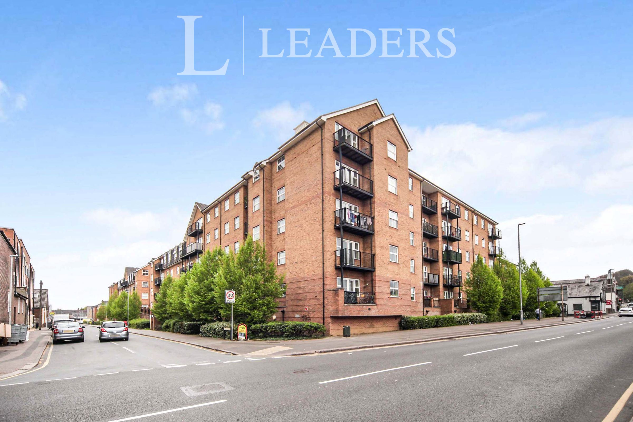 2 bed flat to rent in Holly Street, Luton LU1 Zoopla
