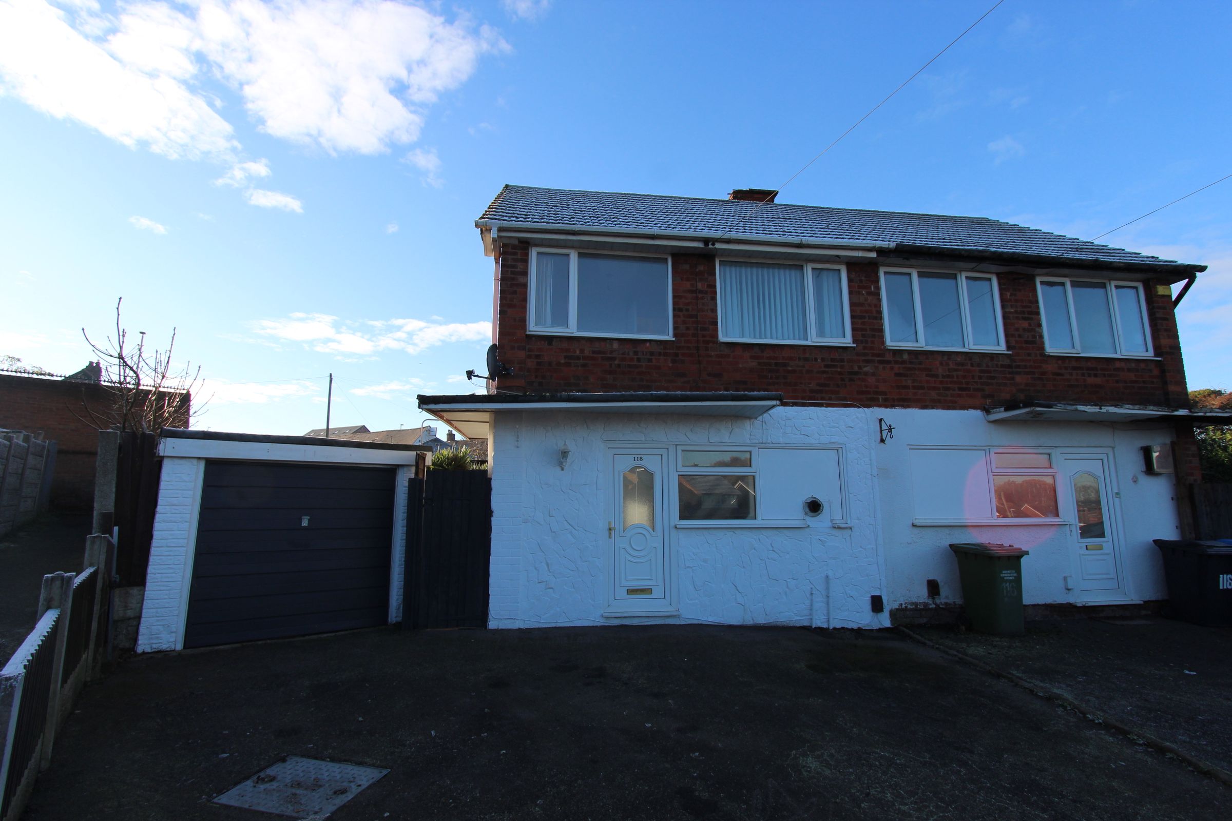 3 bed semidetached house for sale in Highcliffe Road, Two Gates