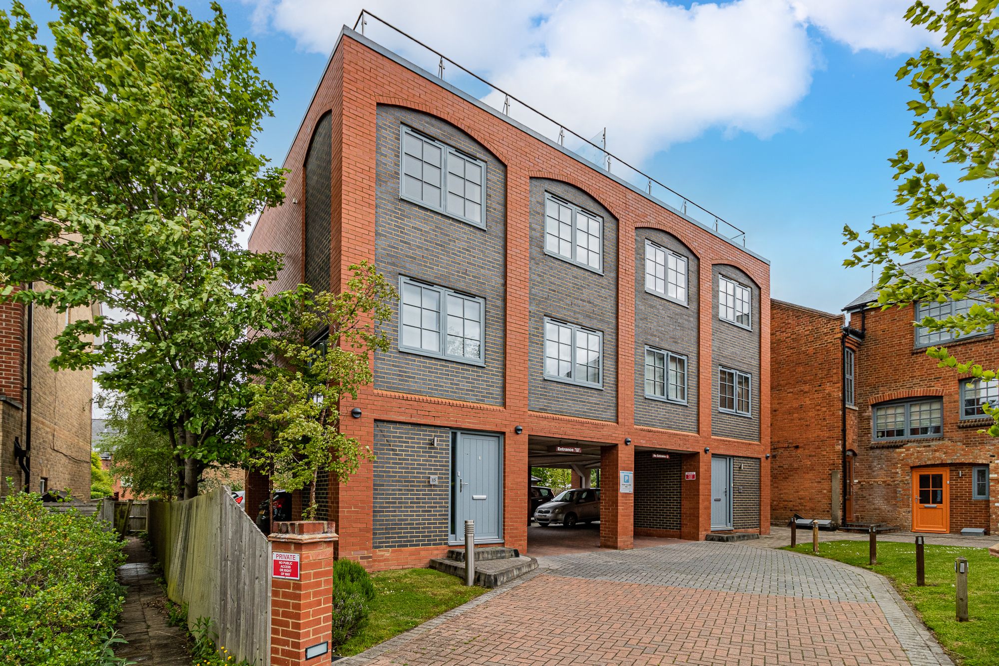 3 bed semidetached house for sale in Southampton Street, Reading RG1