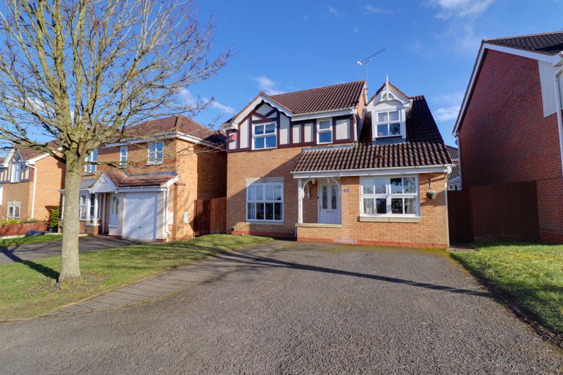 4 bed detached house for sale in Redruth Drive, Saxonfields, Stafford ST17 Zoopla