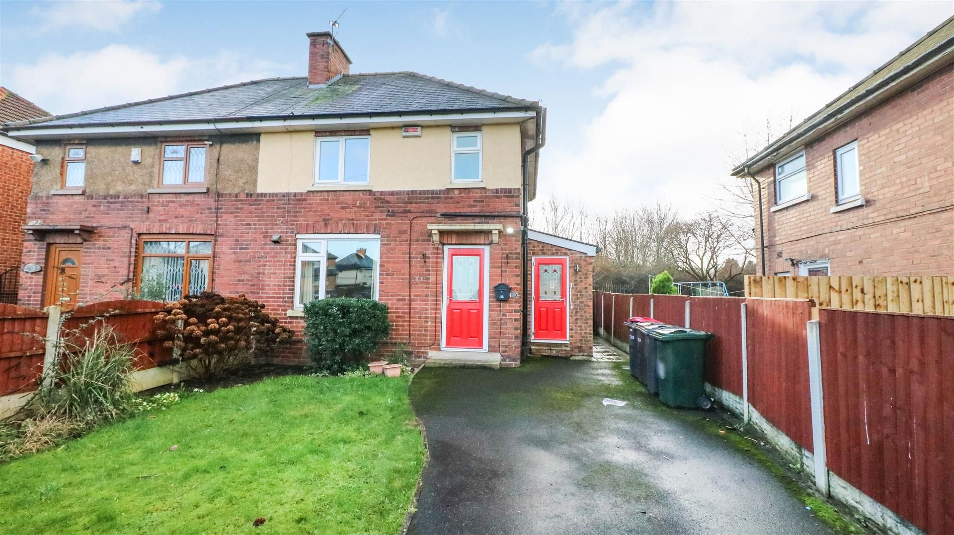 3 bed semidetached house for sale in Shenstone Road, Herringthorpe