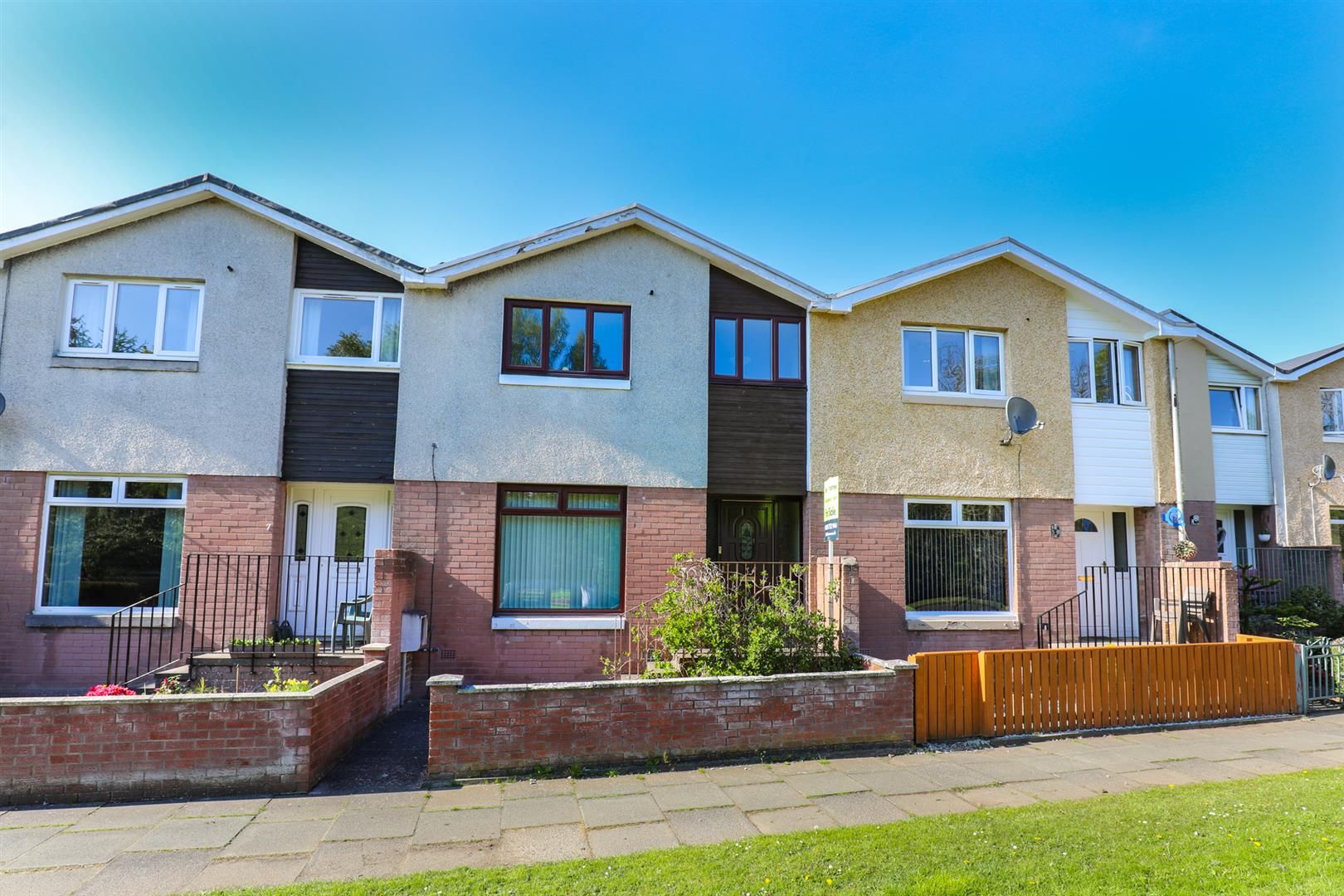 3 bed terraced house for sale in Evandale Court, Glenrothes KY6 Zoopla