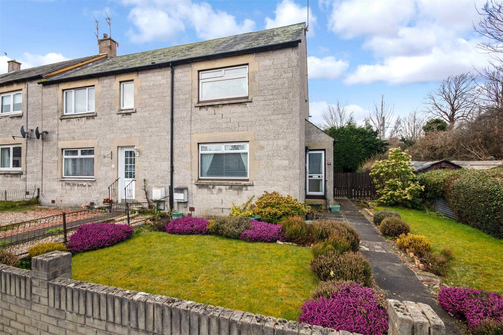 2 bed end terrace house for sale in Dorrator Road, Camelon, Falkirk