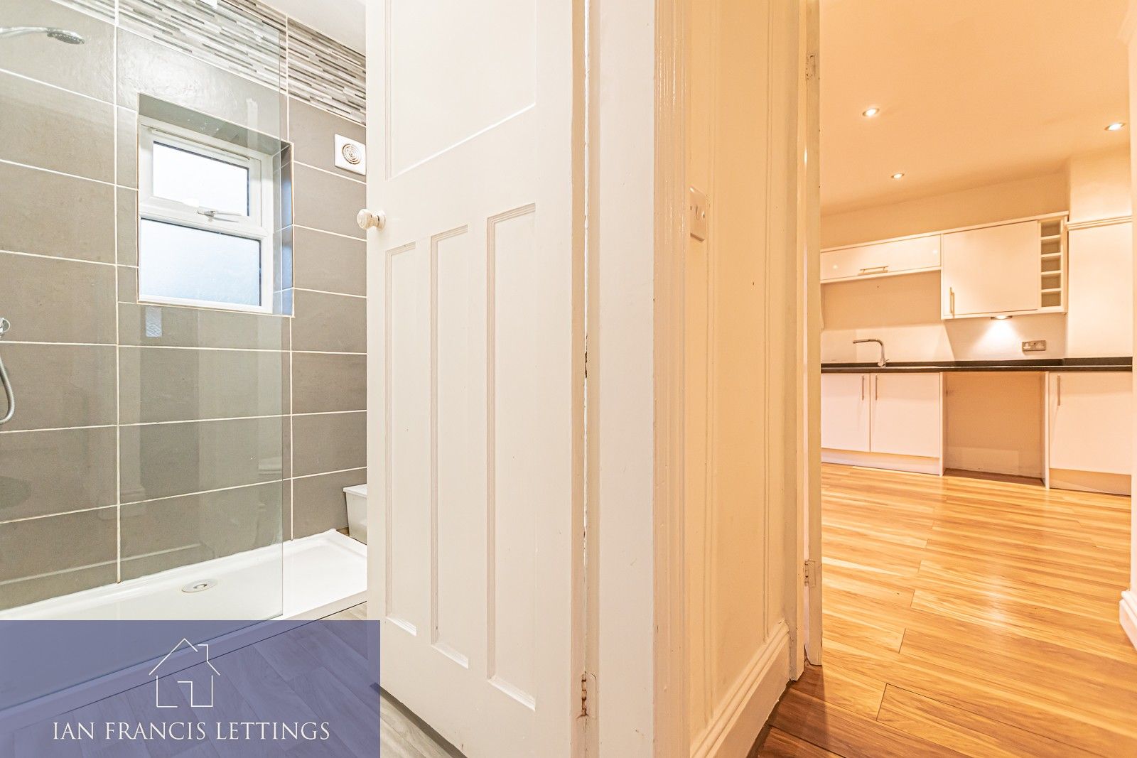 3 bed semidetached bungalow to rent in Jean Avenue, Pennington, Leigh