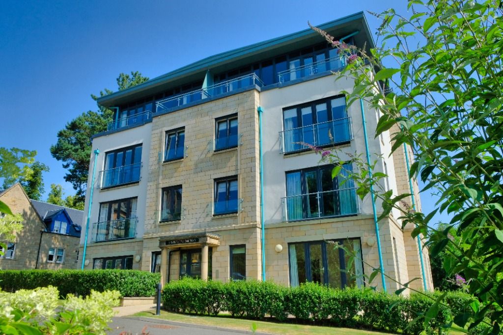 Rawcliffe Gardens, Flat 2/1, Langside, Glasgow G41  