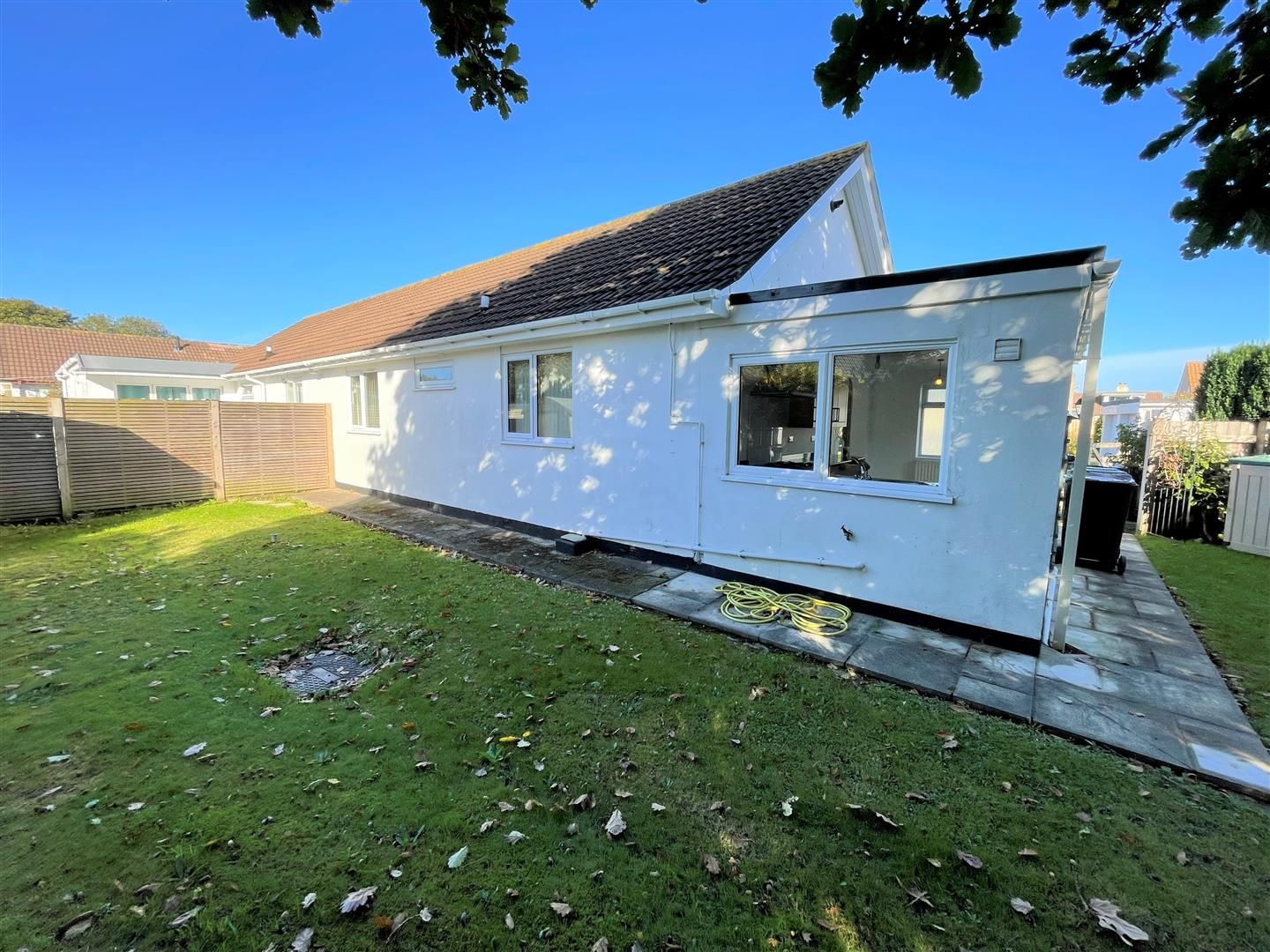 3 bed semidetached bungalow for sale in Knights Meadow, Carnon Downs