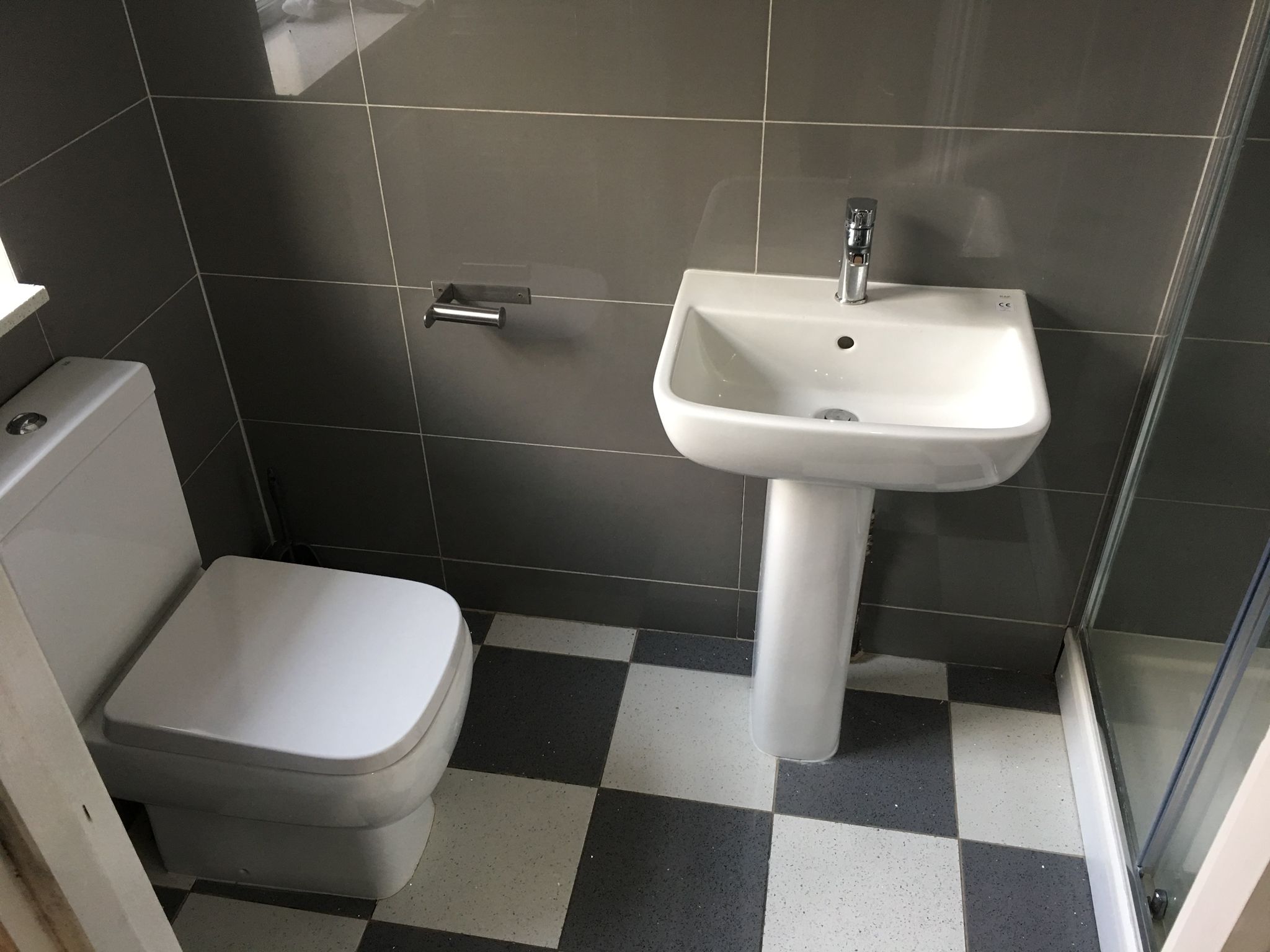 Room to rent in High Street, Harlington, Hayes UB3 Zoopla