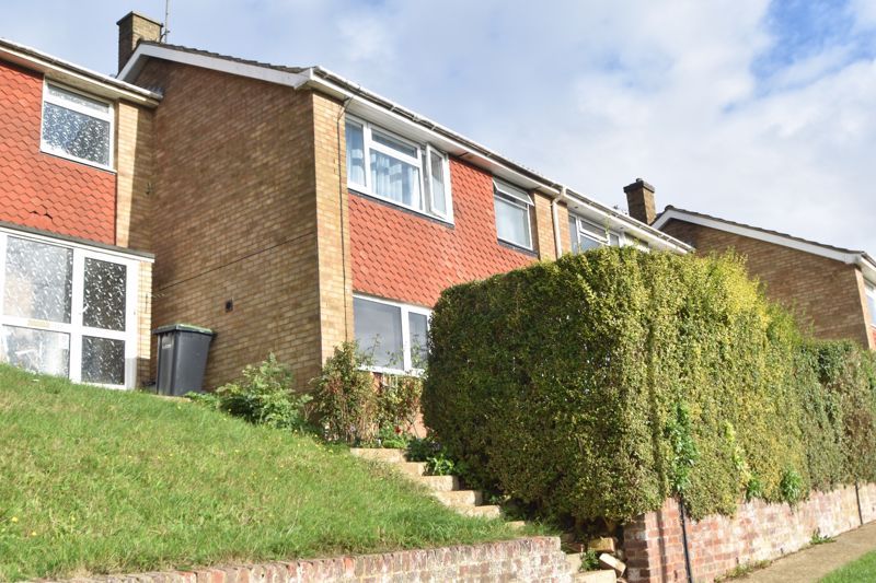 3 bed terraced house for sale in Brendon Avenue, Luton LU2 Zoopla