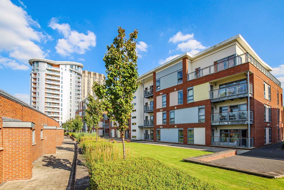2 bed flat for sale in Broad Weir, City Centre, Bristol BS1 Zoopla