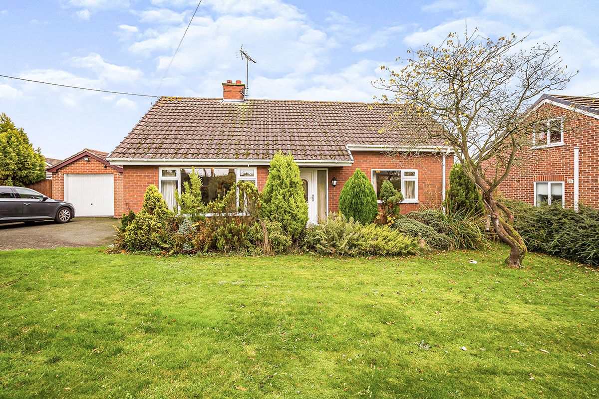 3 bed bungalow for sale in Overton Road, St. Martins, Oswestry