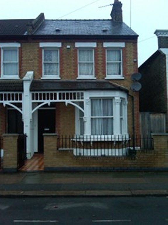 Albacore Crescent, Lewsham London SE13