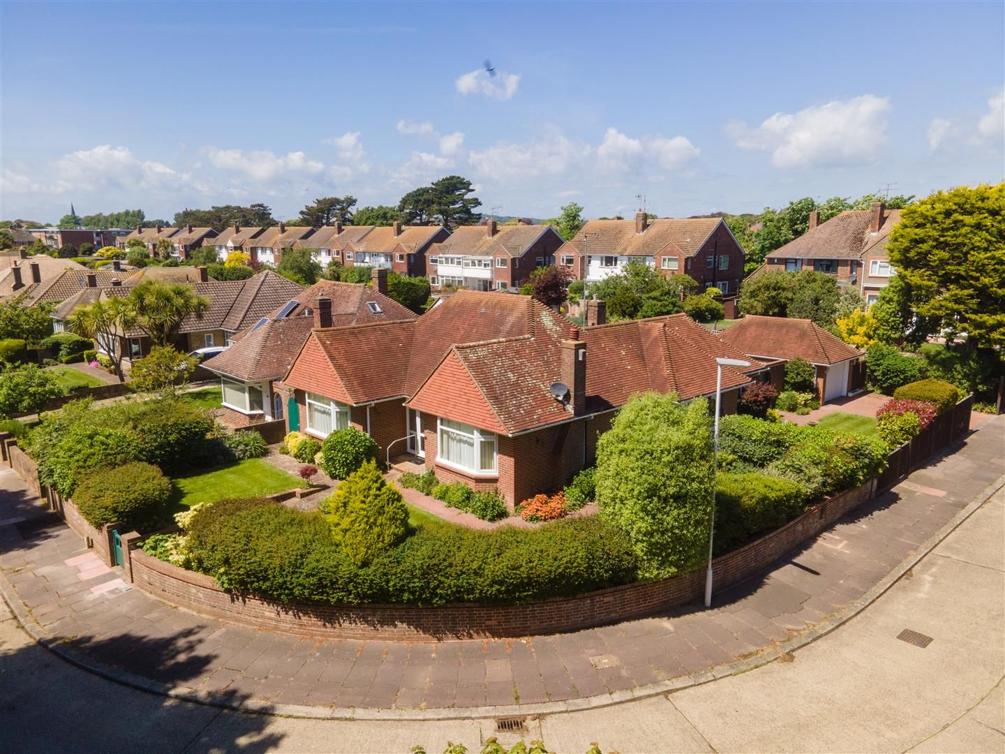 4 bed detached bungalow for sale in Warnham Road, GoringBySea