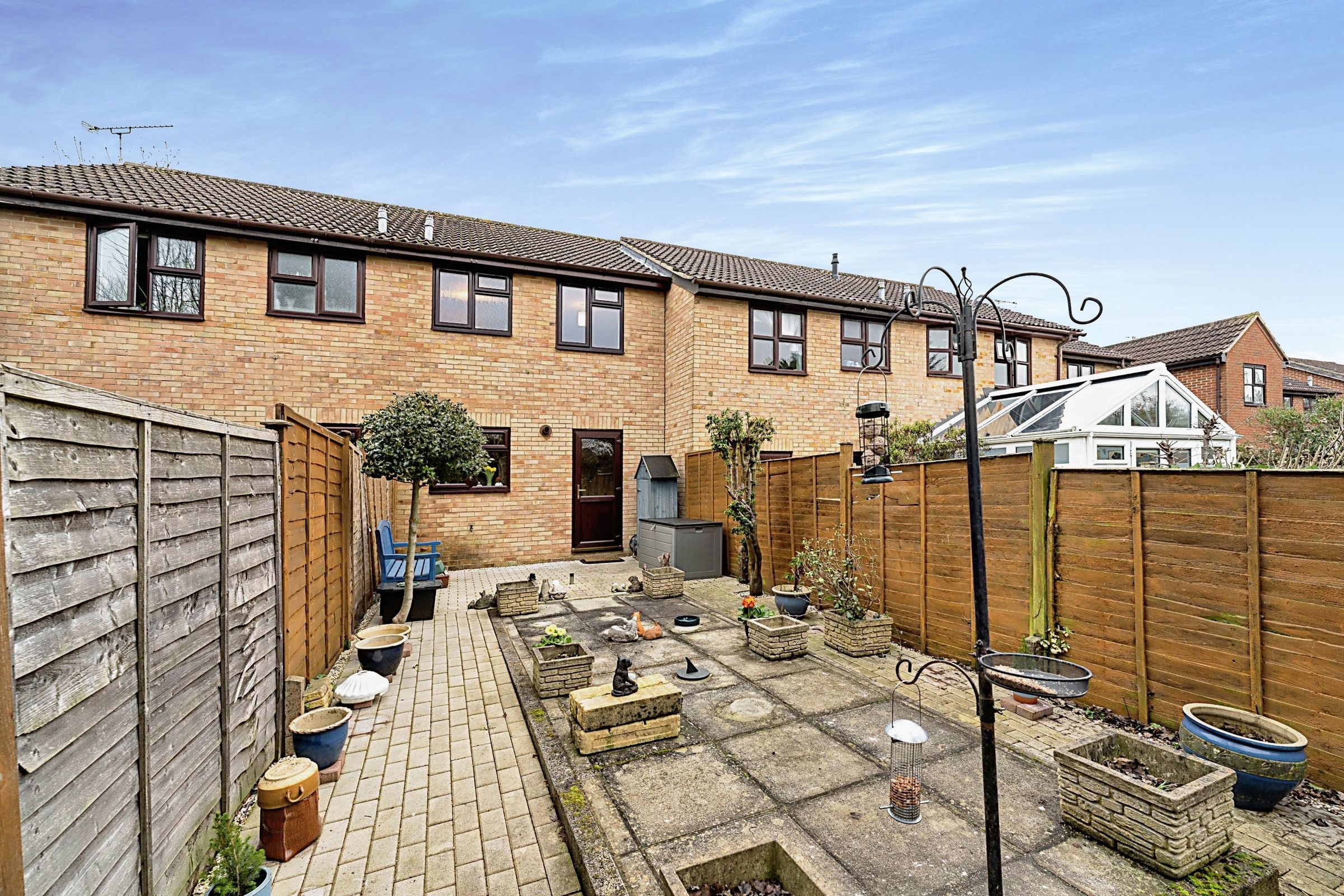 2 bed detached house for sale in Old Barn View, Godalming GU7 Zoopla