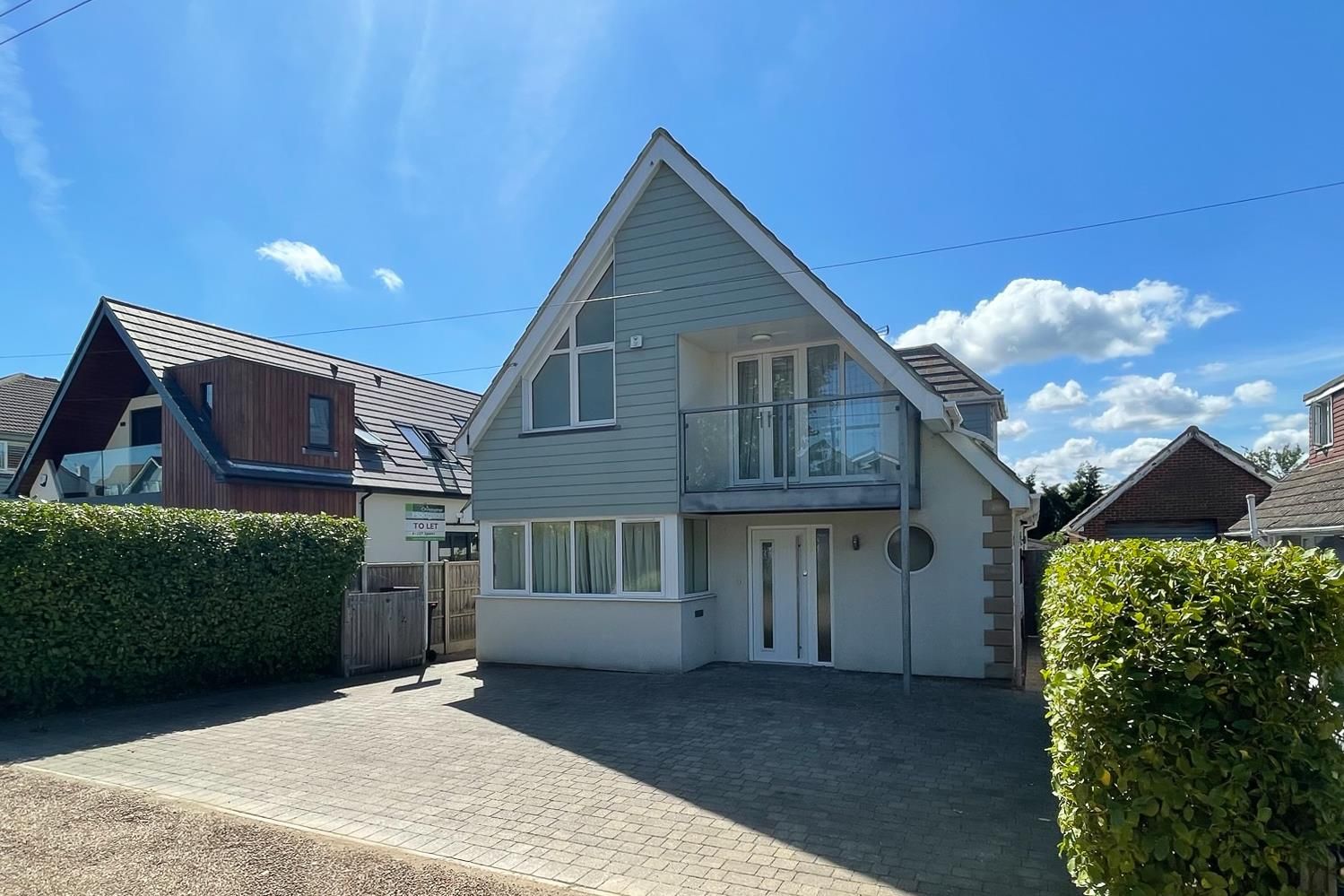 4 bed detached house to rent in St Marys Grove, Seasalter, Whitstable