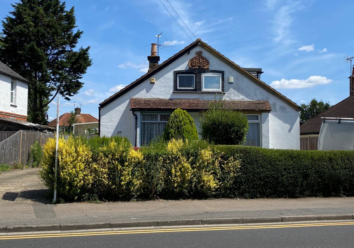 3 bed semidetached house for sale in 33 Whitley Wood Lane, Reading