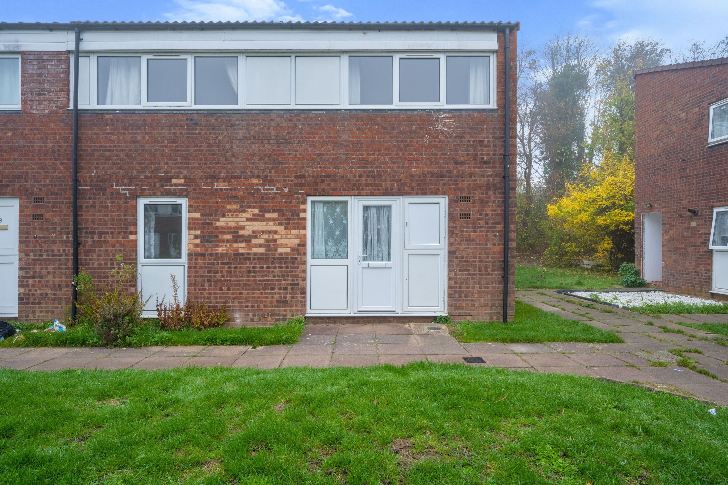3 bed end terrace house for sale in Lamberts Croft, Greenleys, Milton
