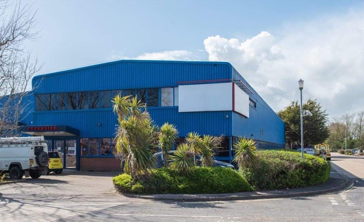 Serviced office to let in Riverside Industrial Estate, Bridge Rd, Wick, Littlehampton