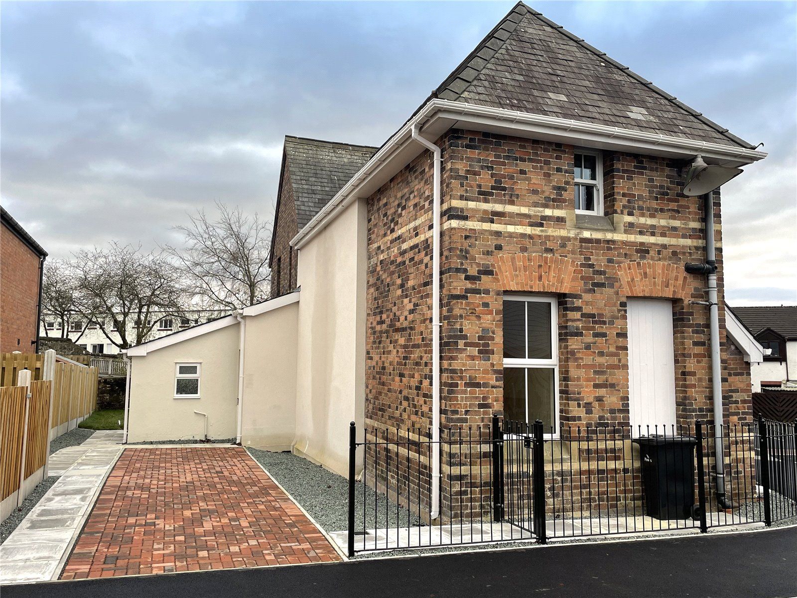 3 bed detached house for sale in Gorn Road, Llanidloes, Powys SY18 Zoopla