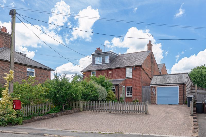 3 bed semidetached house for sale in Ringles Cross, Uckfield TN22 Zoopla
