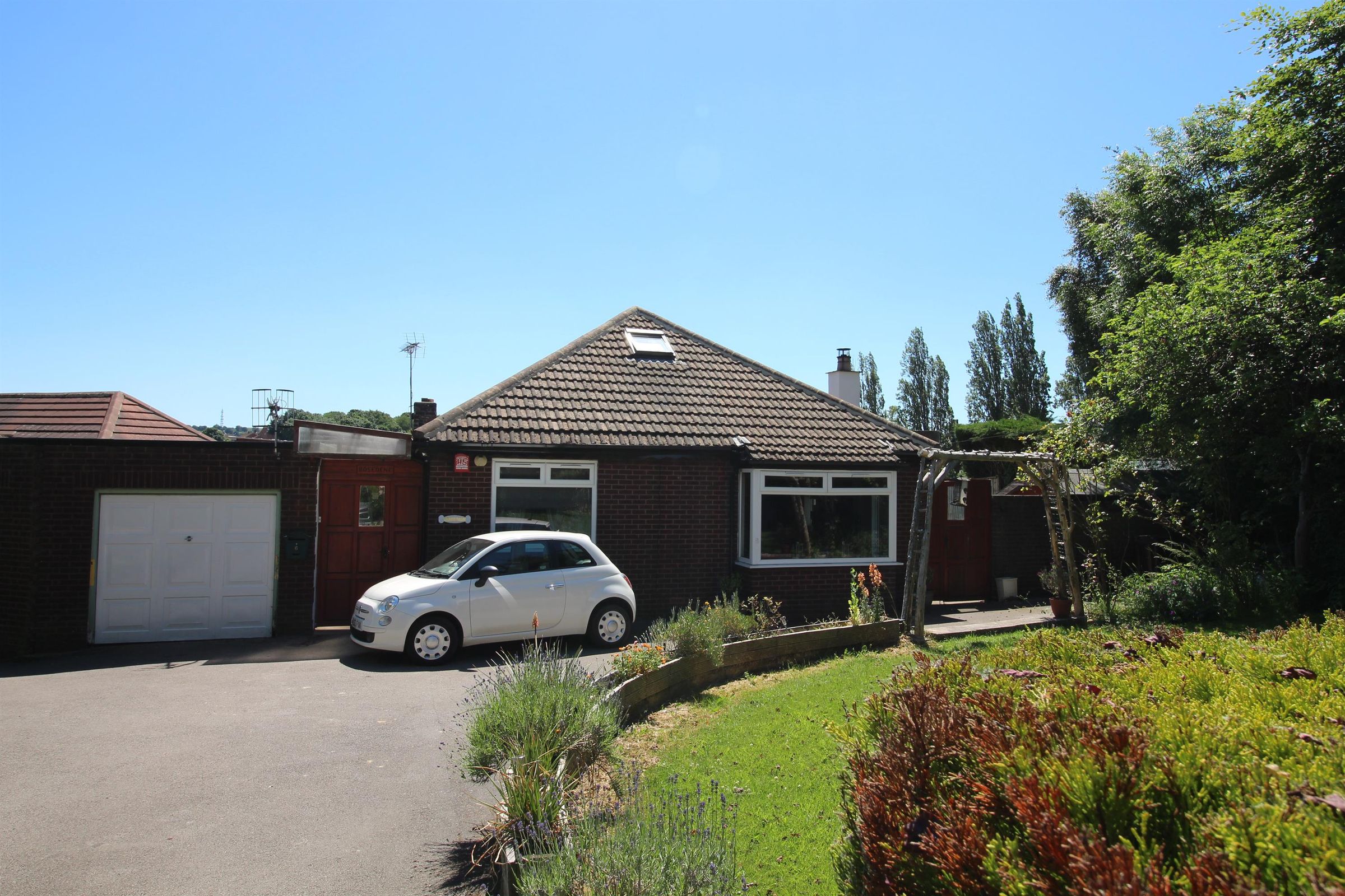 Horsforth New Road, Rodley LS13  