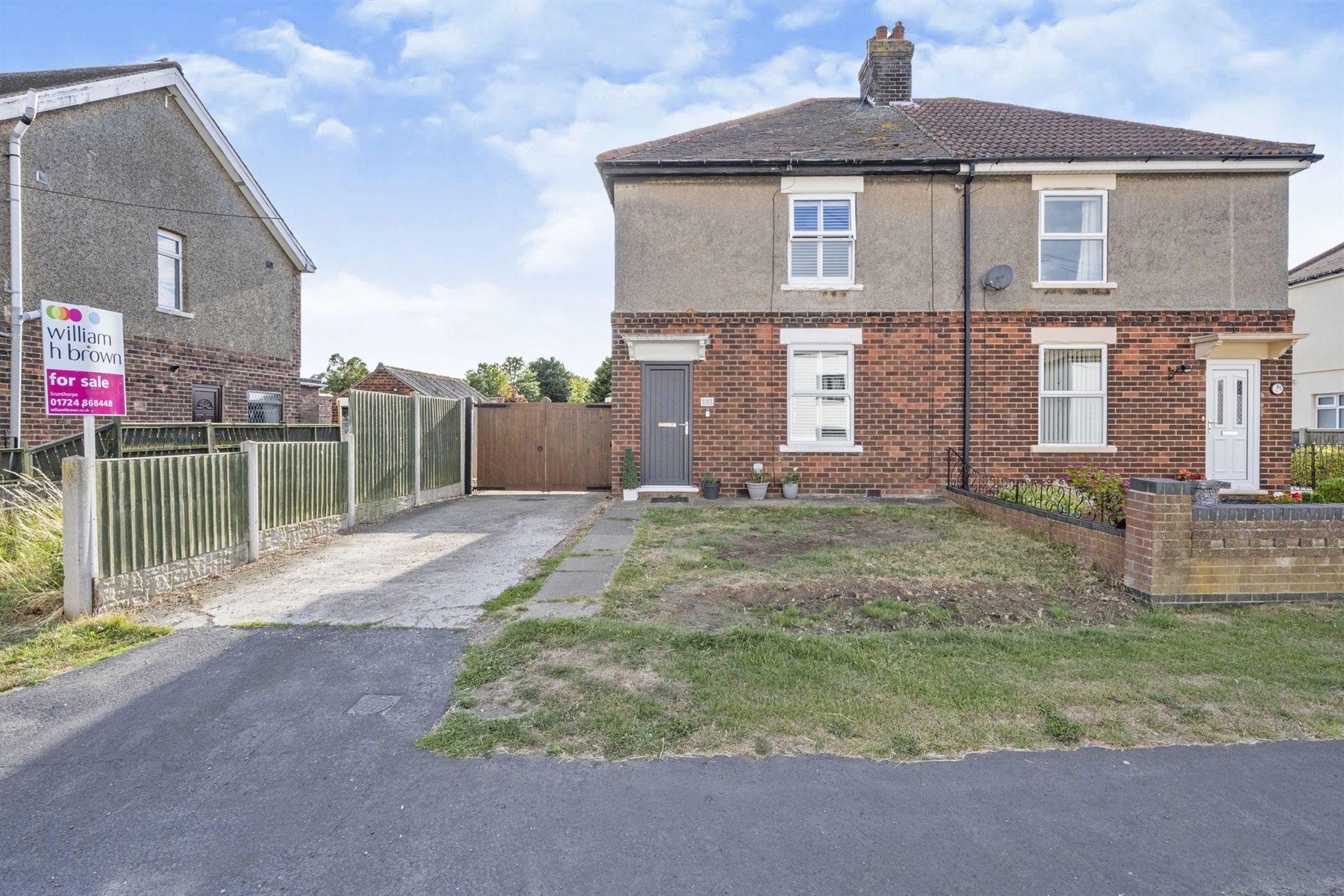 3 bed semidetached house for sale in Northlands Road, Winterton