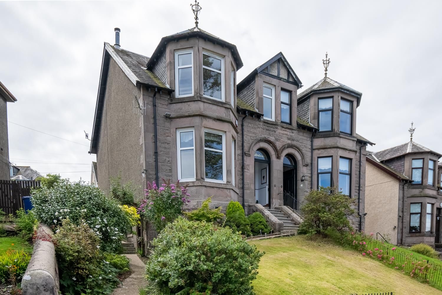 4 bed semidetached house for sale in Manor Crescent, Gourock PA19 Zoopla