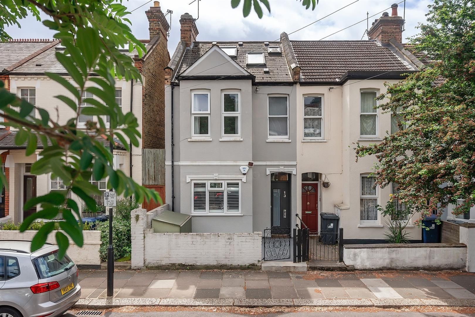 2 bed flat for sale in Carlyle Road, Ealing W5 Zoopla