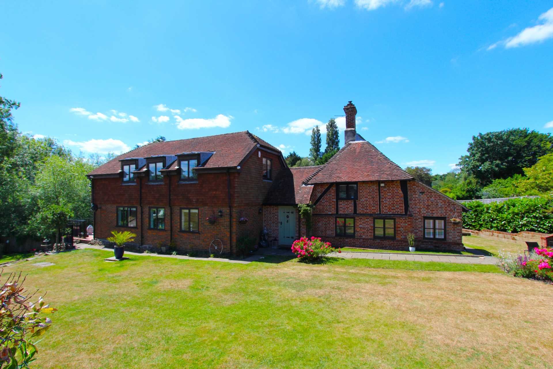 5 bed detached house for sale in Pear Tree Lane, Shorne DA12 Zoopla