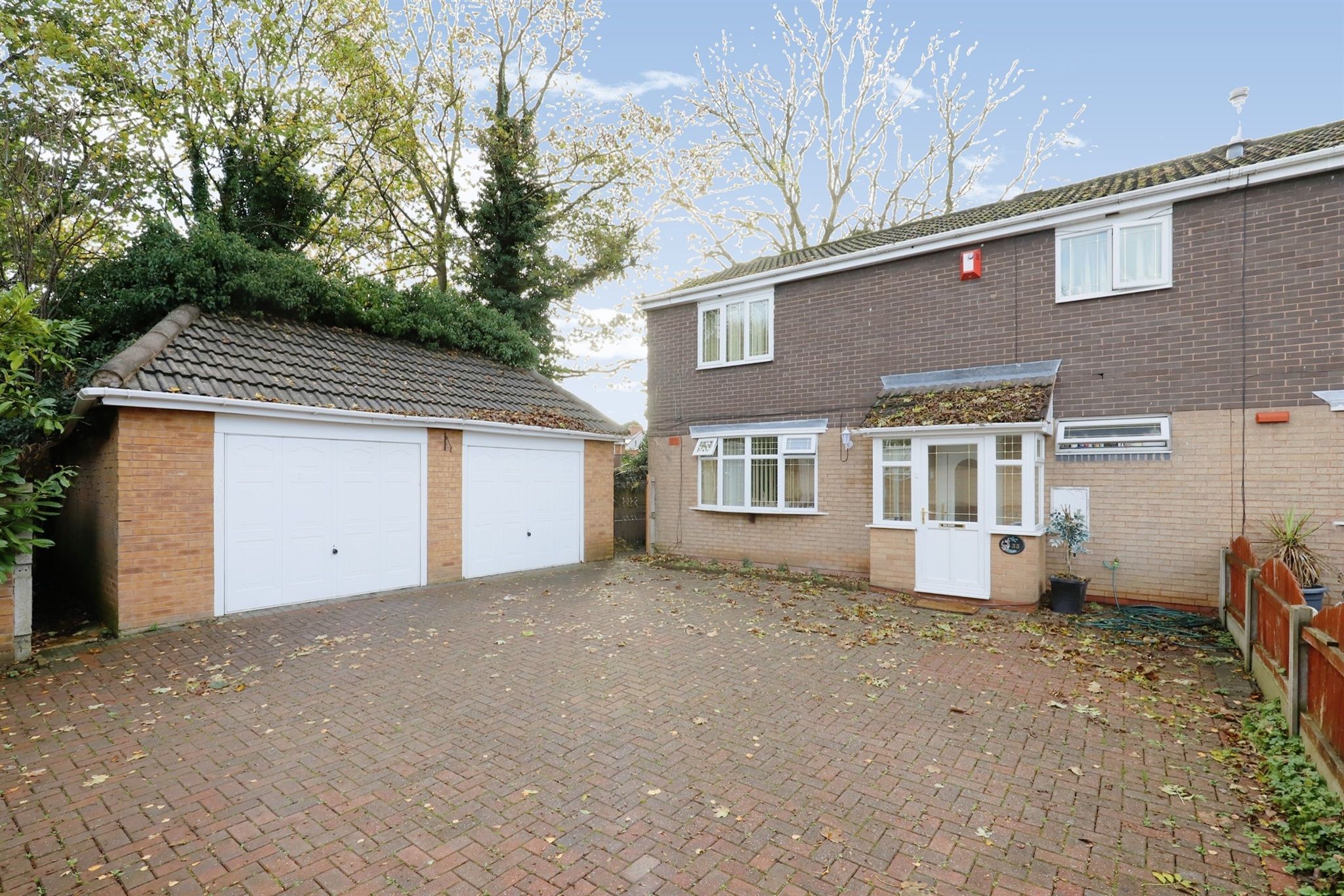 4 bed semidetached house for sale in Eversley Grove, Off Amos Lane