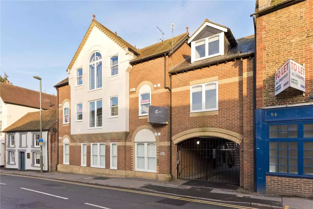 Chertsey Court, 56-58 Chertsey St GU1  